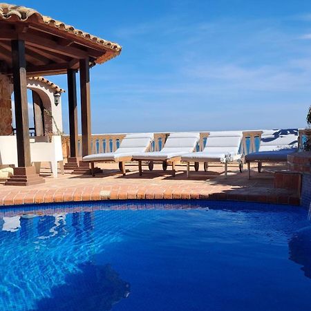 Villa Puerto Blanco กัลเป ภายนอก รูปภาพ