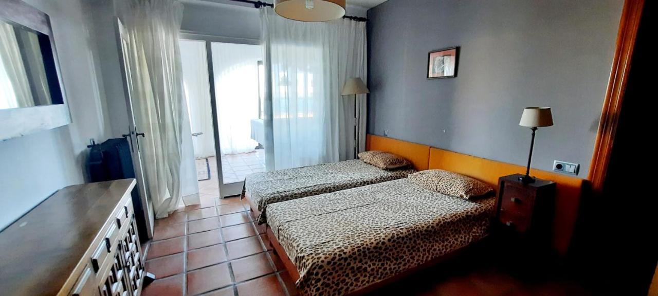 Villa Puerto Blanco กัลเป ภายนอก รูปภาพ