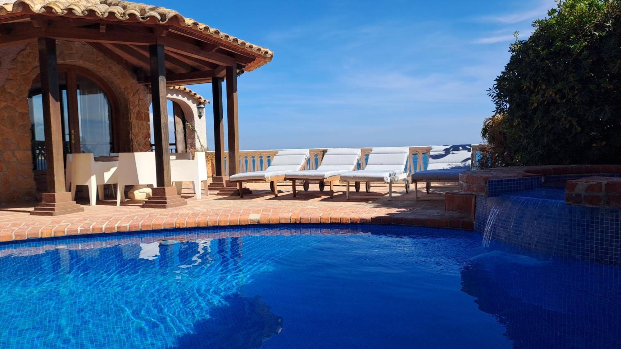 Villa Puerto Blanco กัลเป ภายนอก รูปภาพ
